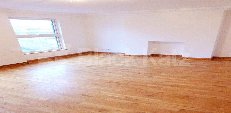 			NEW INSTRUCTION, 4 Bedroom, 1 bath, 1 reception Apartment			 Sulgrave Road, SHEPHERDS BUSH